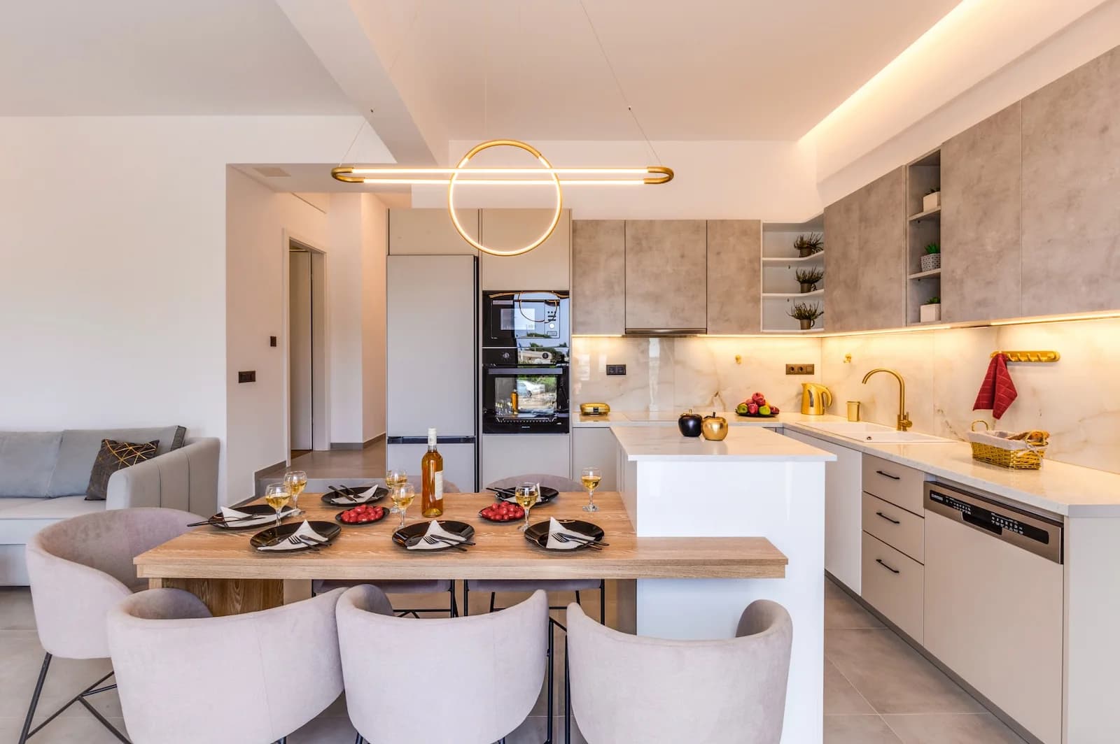 Κρυφός φωτισμός πάγκου κουζίνας